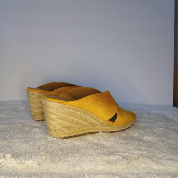 New Directions Wedges - Picture 10 of 15